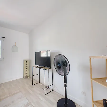 Spacieux 80 M2 アパート ボビニー